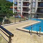 Apartment Hills