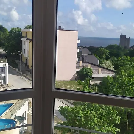 Hills * Каварна