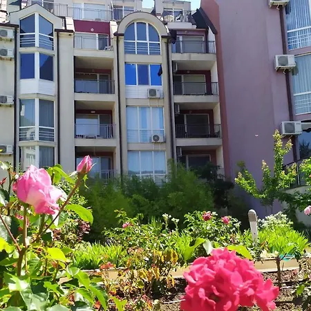 Апартаменты Hills *