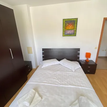 Hills Каварна