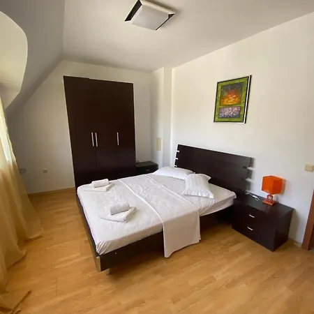 Апартаменты Hills Каварна