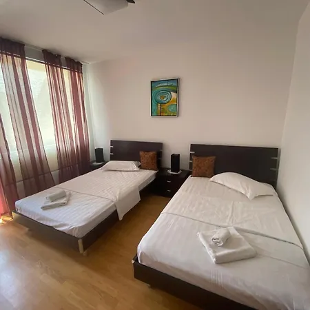 Апартаменты Hills