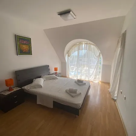 Апартаменты Hills Каварна