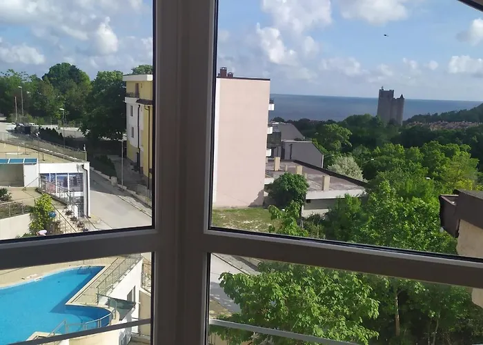 Hills * Каварна