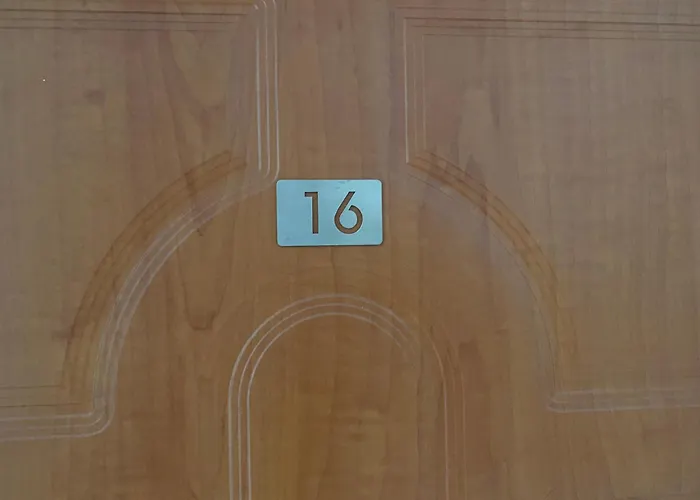 Hills Каварна