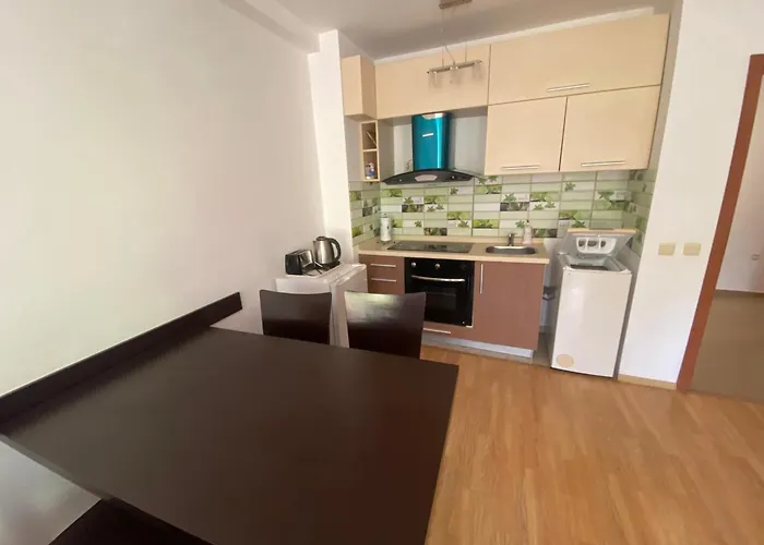 Hills * Каварна