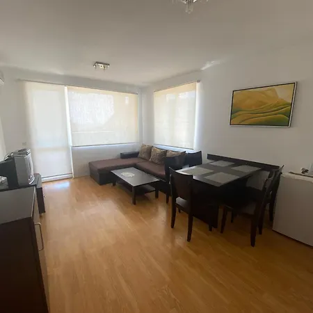 Hills Apartment *