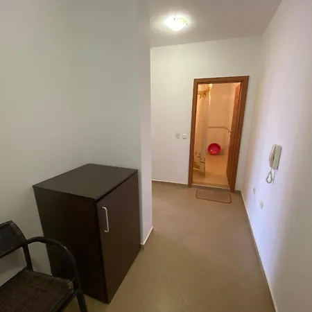 アパート Hills カヴァルナ