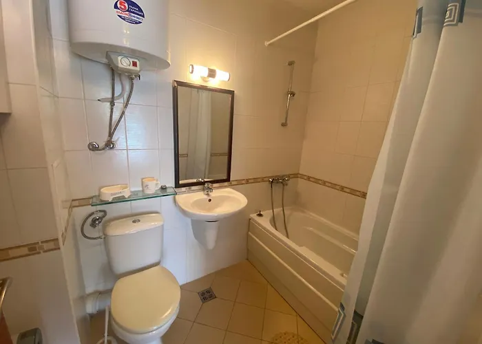 Hills كافارنا