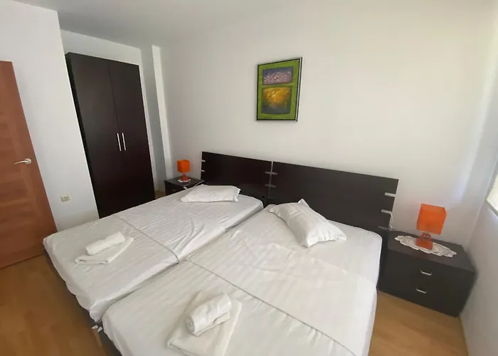 Hills شقة كافارنا